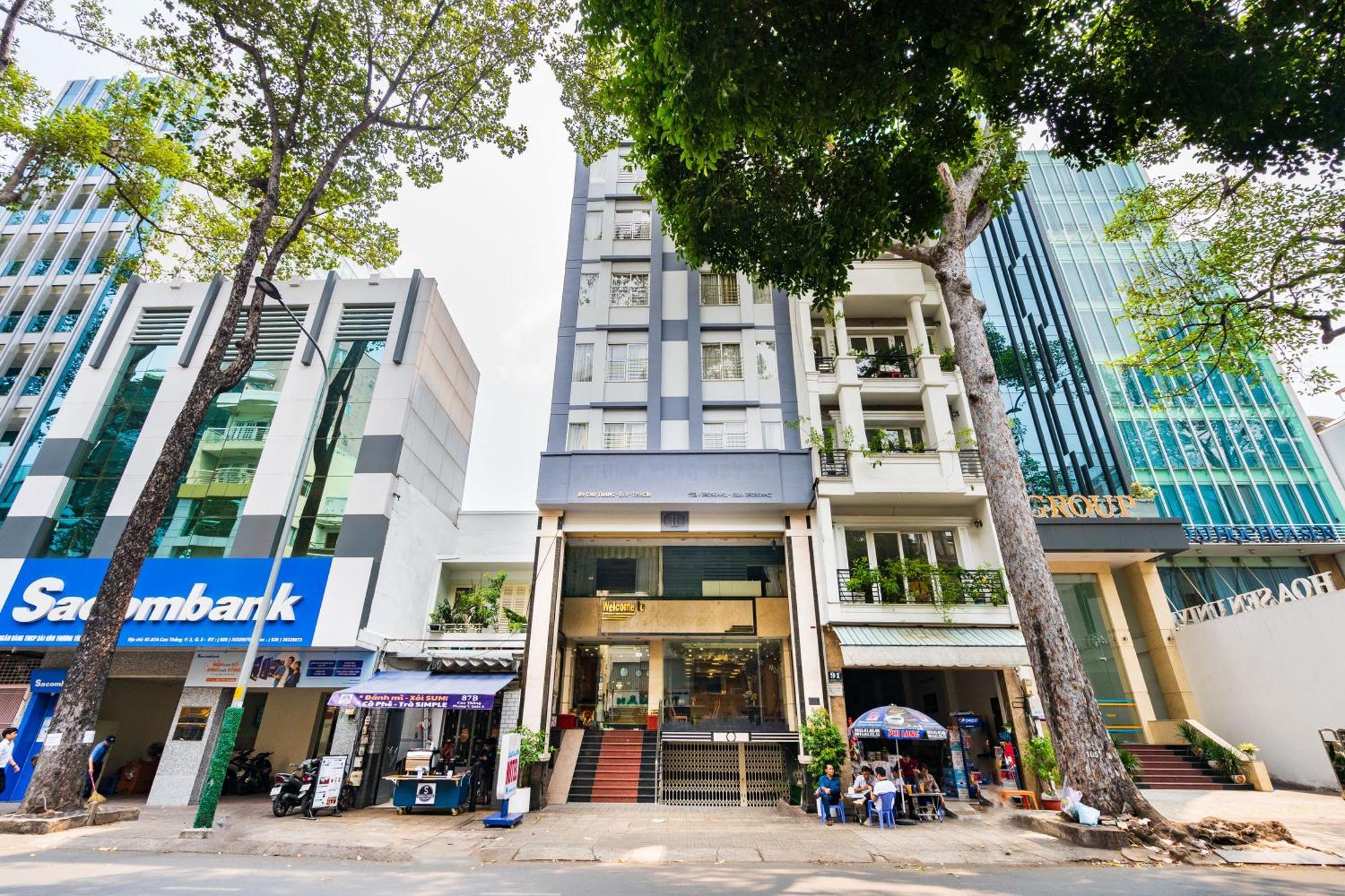 Lucasta Saigon Khách sạn 3*